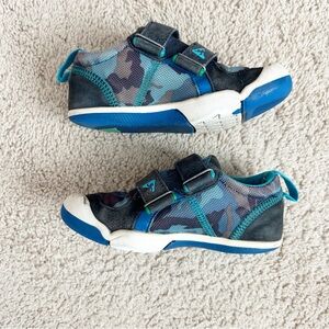 Plae Ty Sneakers (size 9.5 kids)